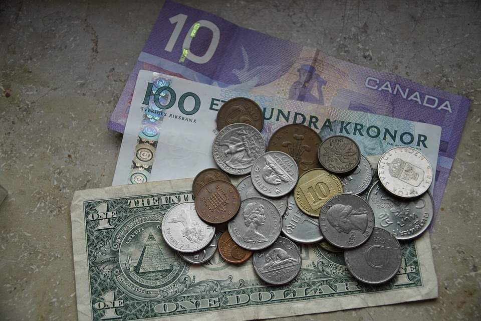 směs peněz